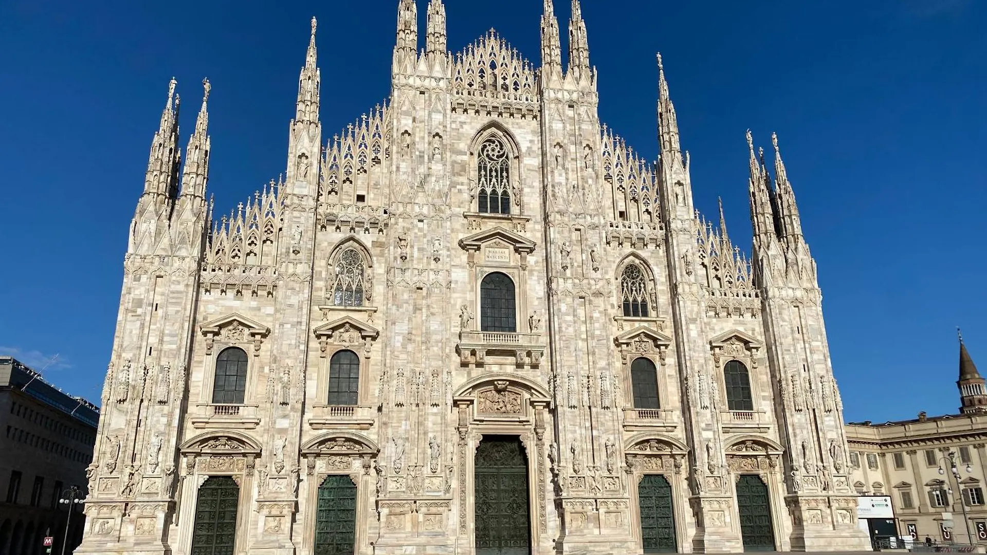 Apartment Duomo Intero Appartamento Milan